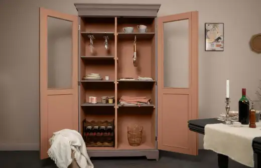 Relooker une armoire - Guide complet pour un résultat parfait